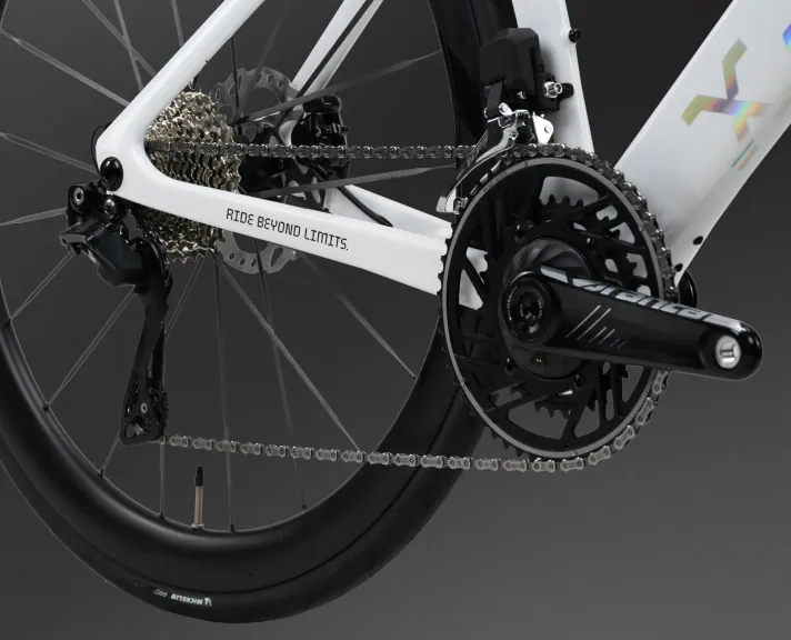 X-LAB AD8: Электронный групсет Shimano 105 Di2 — плавное и точное переключение, вдохновлённ