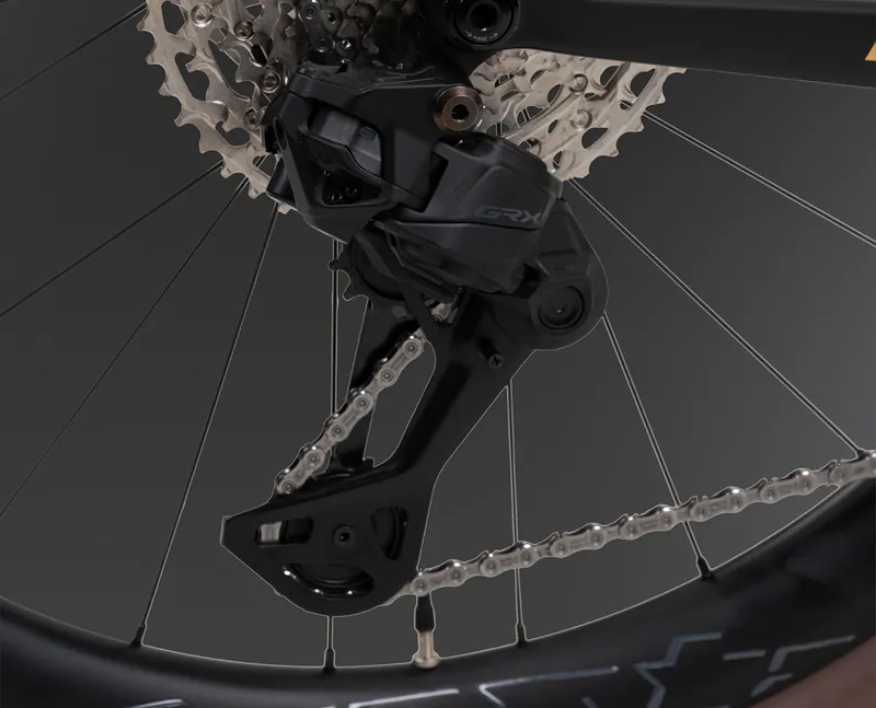 X-LAB GT8: Групсет Shimano GRX 717 Di2