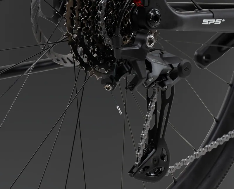 X-LAB SP5+: Трансмиссия Shimano CUES, 9 скоростей